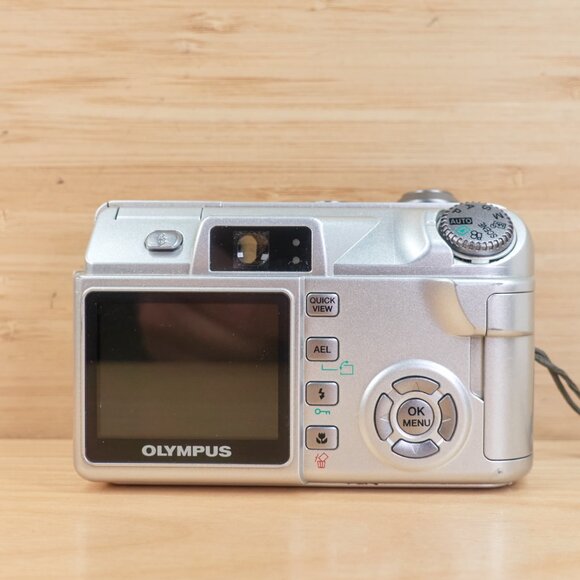Share Olympus CAMEDIA C-5500 Zoom / 5.1MP Digital Camera / Tested & Working - Picture 4 of 9